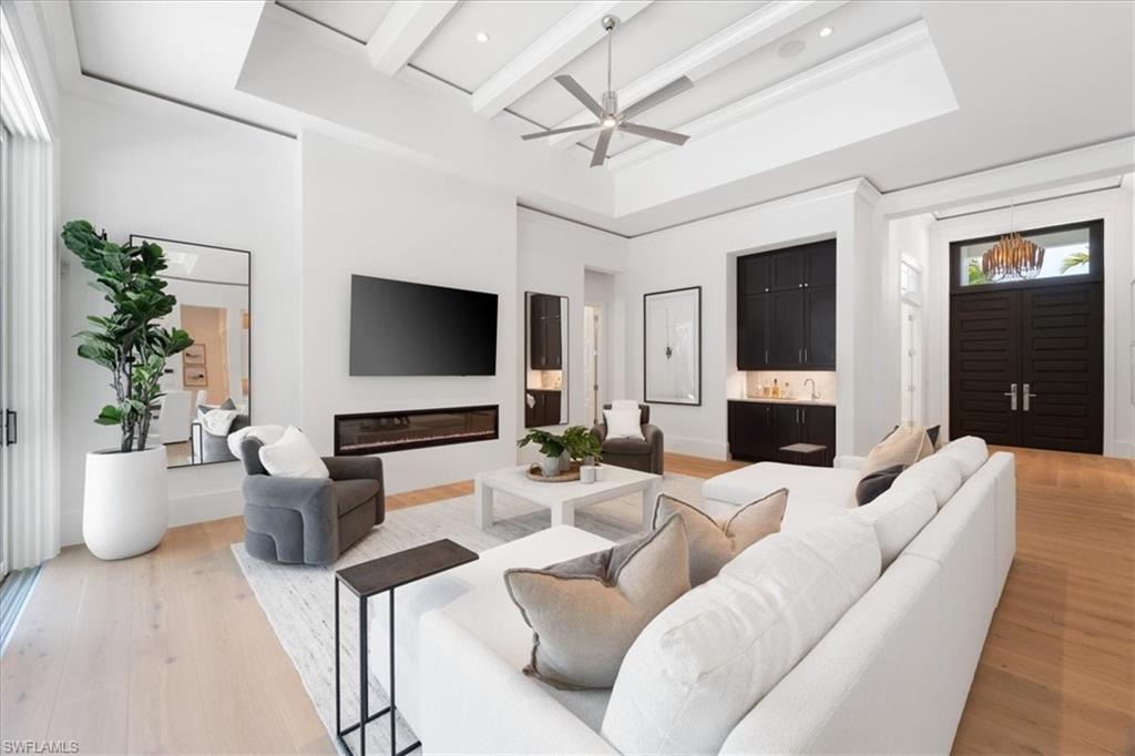 625 Parkview Lane Naples, FL 34103 - Photo 6 of 49