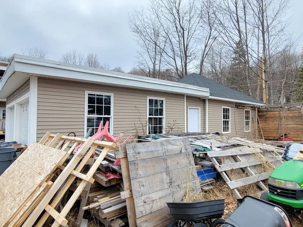 $399,900 | 26 Caswell Street, Fitchburg, MA 01420