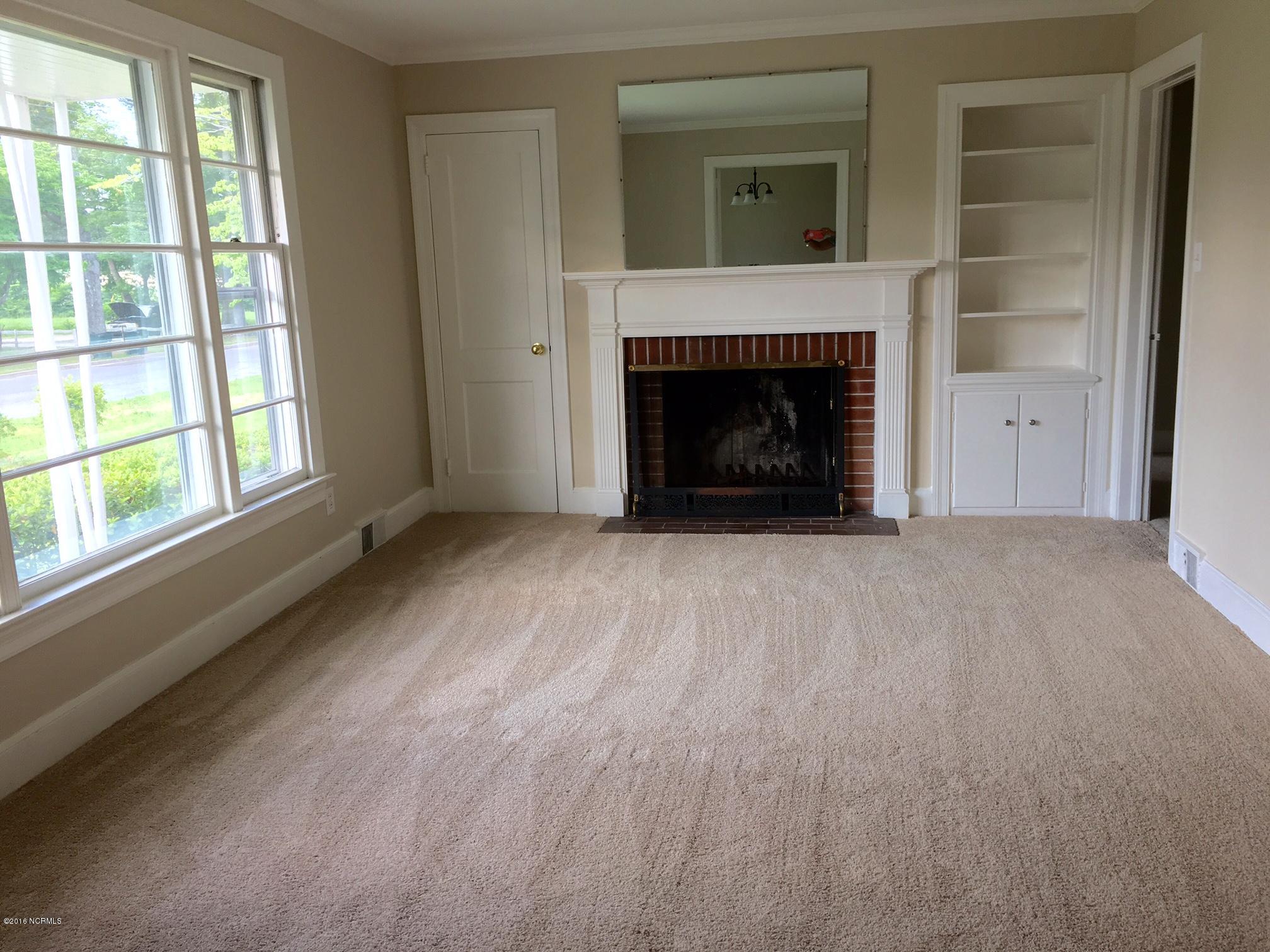 602 Daughety Road Kinston, NC 28501 - Photo 6 of 11 602 Daughety fireplace