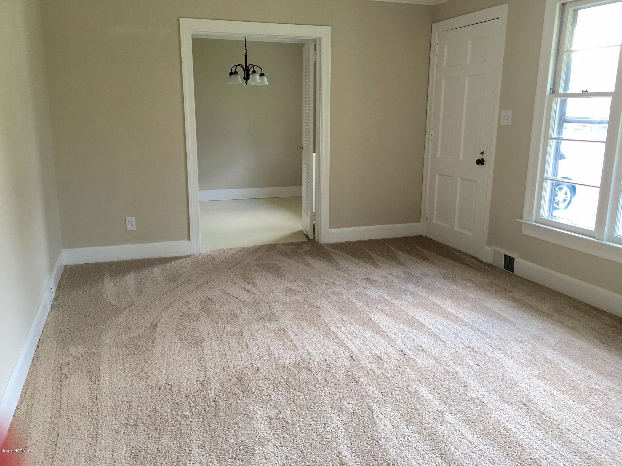 602 Daughety Road Kinston, NC 28501 - Photo 7 of 11 602 Daughety LR