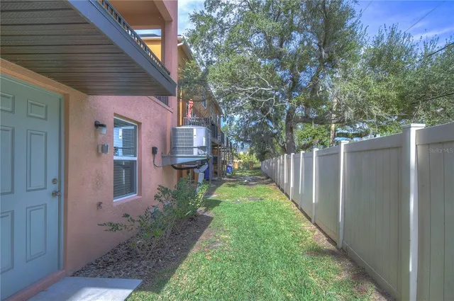 $2,795 | 4418 Tuscan Loon Drive, Tampa, FL 33619