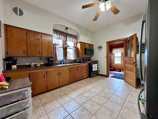 $208,000 | 1706 14th Avenue, Rock Falls, IL 61071