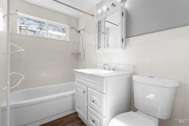 $225,000 | 219 North 1st E Street, Paul, ID 83347