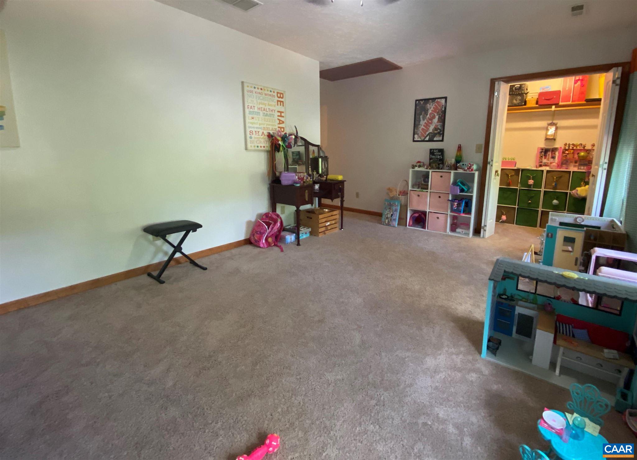 11 Stonefield Road Palmyra, VA 22963 - Photo 21 of 27 a view of a room with gym equipment