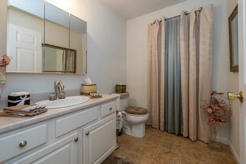 $995,000 | 5 Poe Circle, Tyngsborough, MA 01879