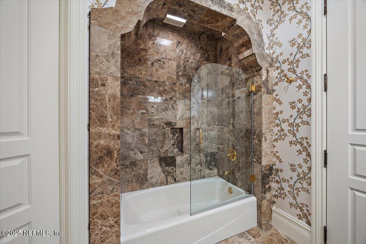 5367 Chandler Bend Road Jacksonville, FL 32224 - Photo 29 of 68 2nd En Suite Bathroom