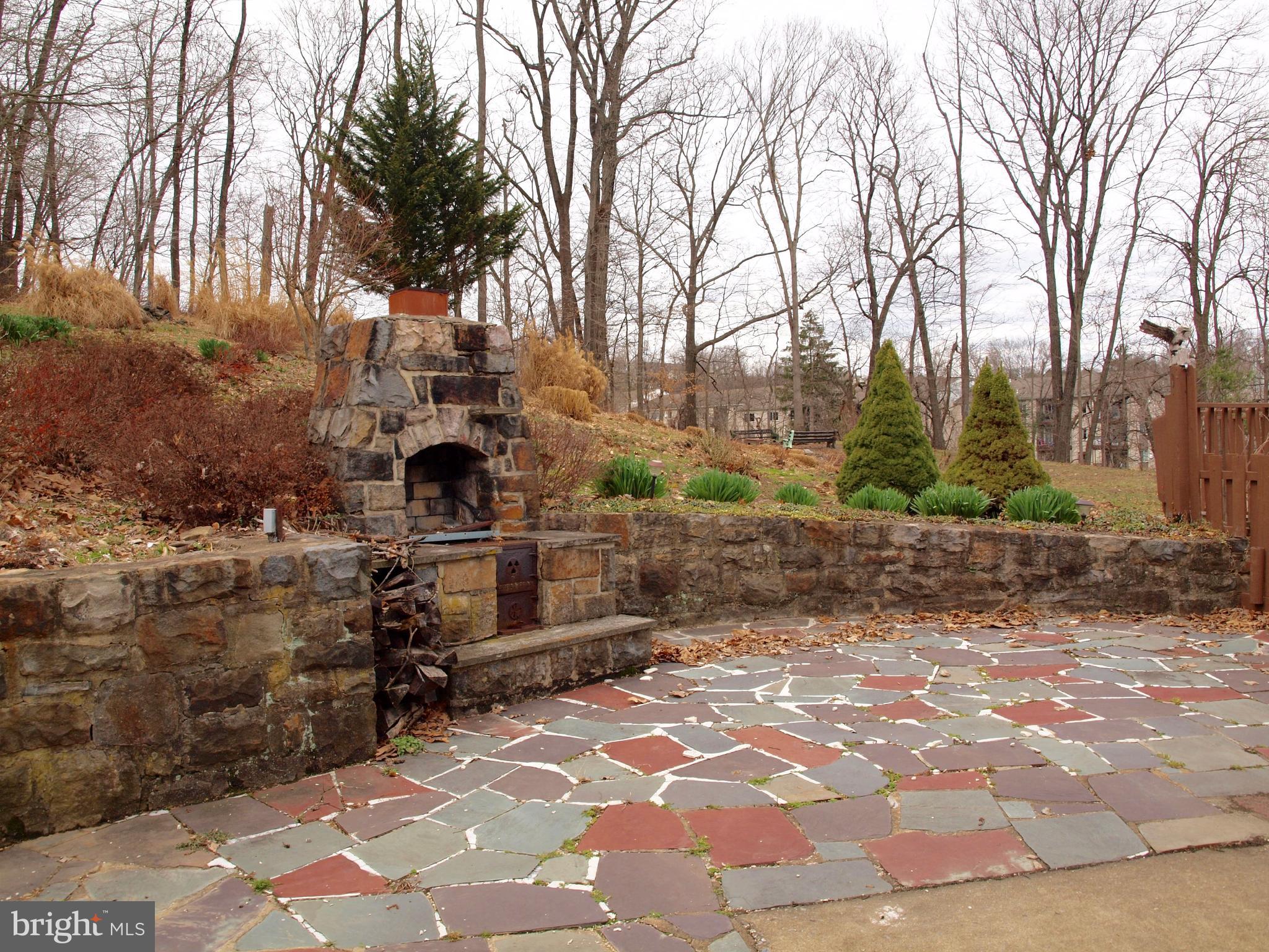754 Mickley Road Whitehall, PA 18052 - Photo 4 of 16 Gallery Image 4