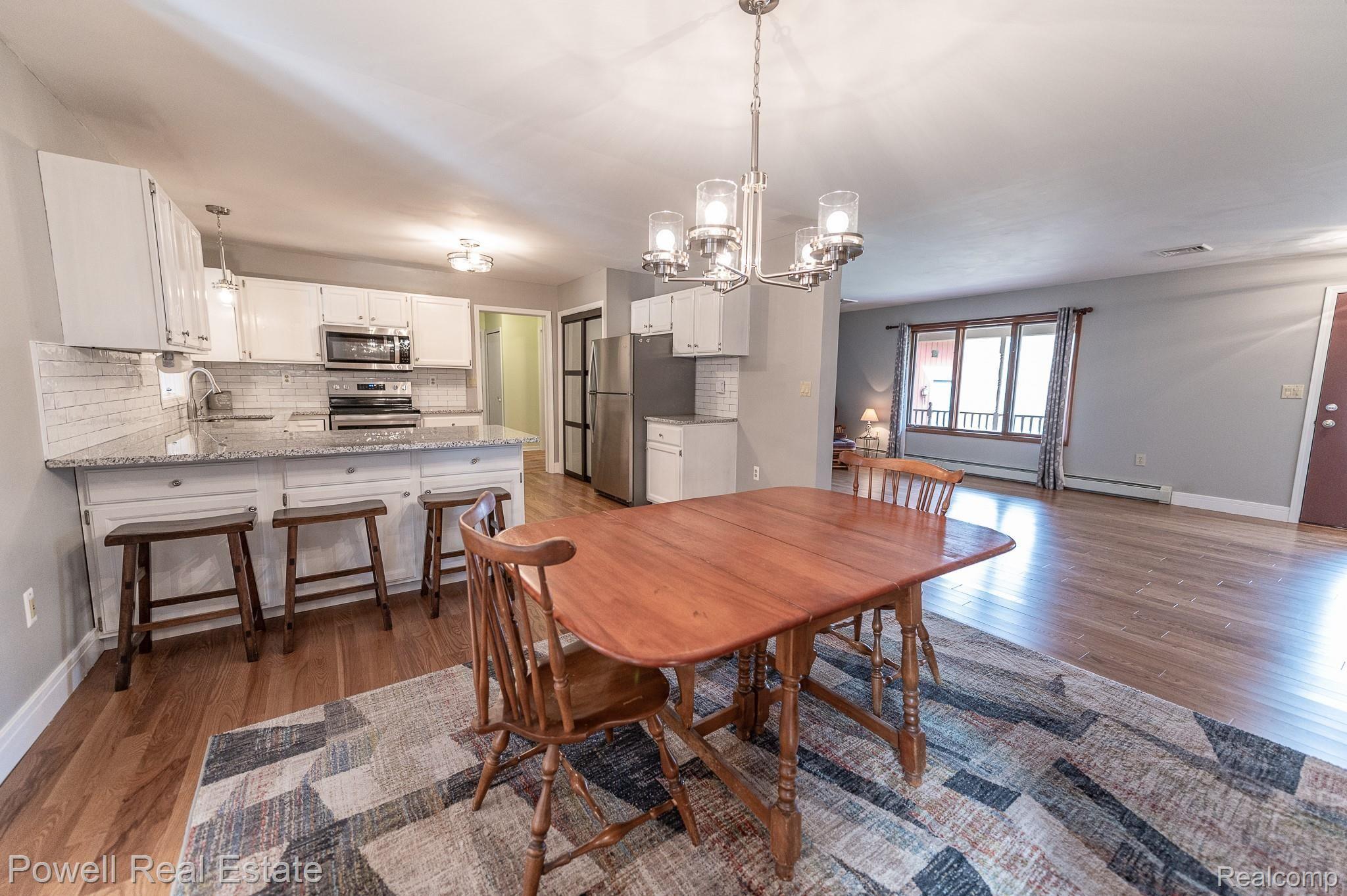 13197 Rattalee Lake Road Davisburg, MI 48350 - Photo 19 of 51 HardyMediaCompany-35.jpg