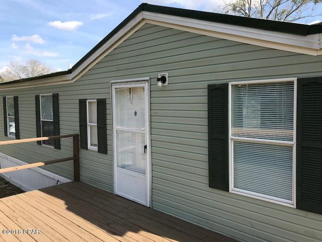 1941 Rooks Circle Cottondale, FL 32431 - Photo 3 of 20