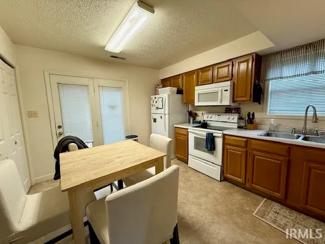 $170,000 | 757 East Sherwood Hills Drive, Bloomington, IN 47401