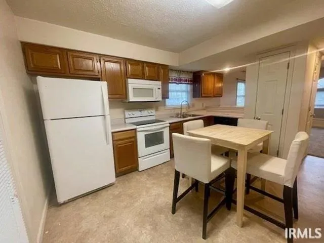 $170,000 | 757 East Sherwood Hills Drive, Bloomington, IN 47401