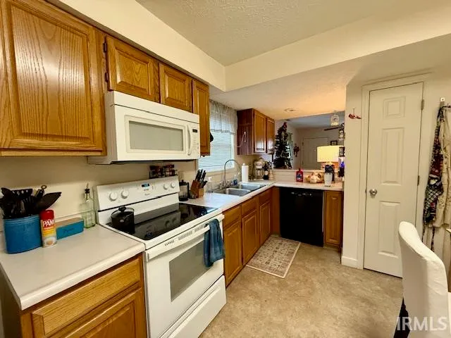 $170,000 | 757 East Sherwood Hills Drive, Bloomington, IN 47401