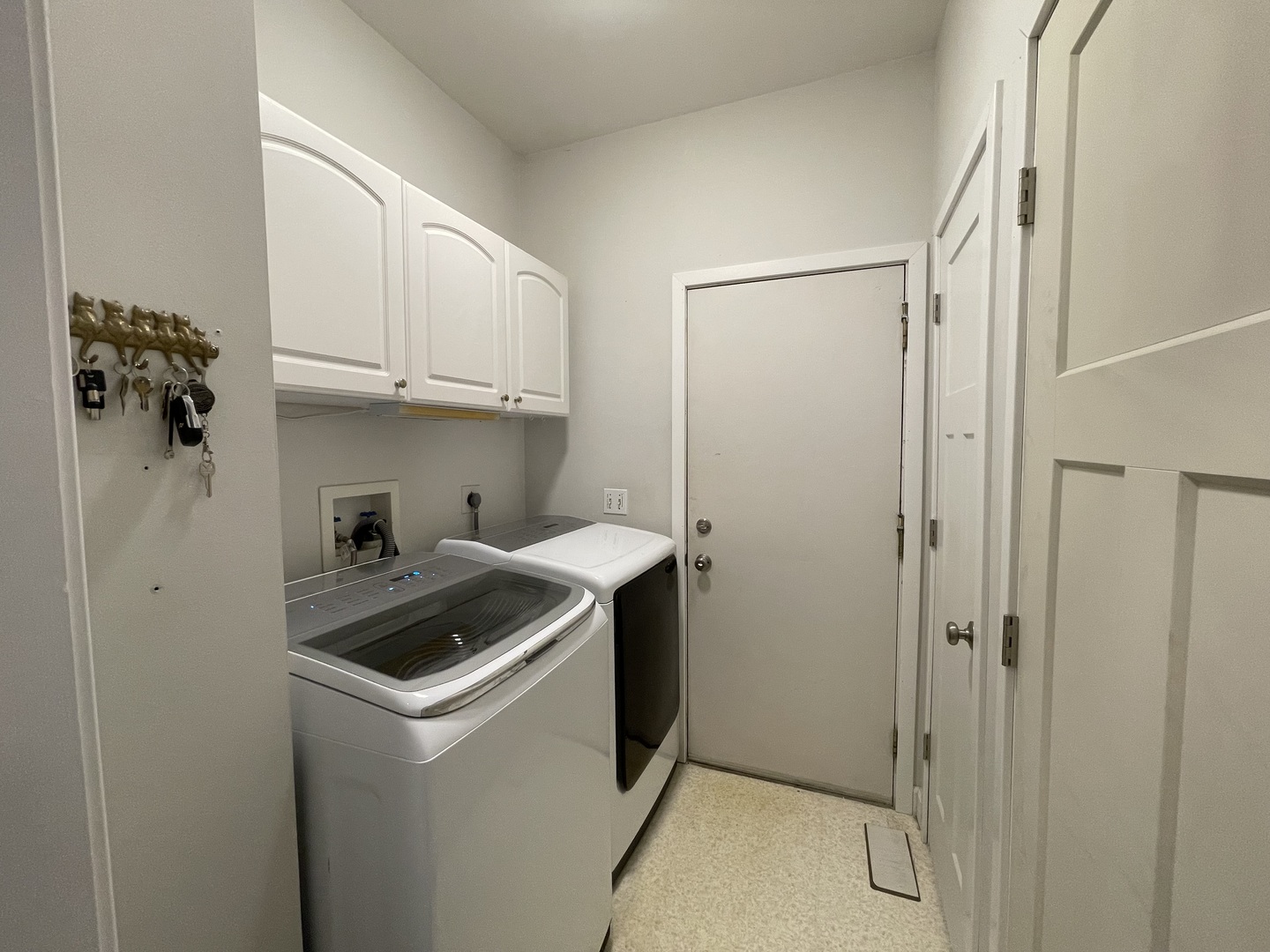 1687 Kautz Road Aurora, IL 60504 - Photo 17 of 23 a room with storage and utility