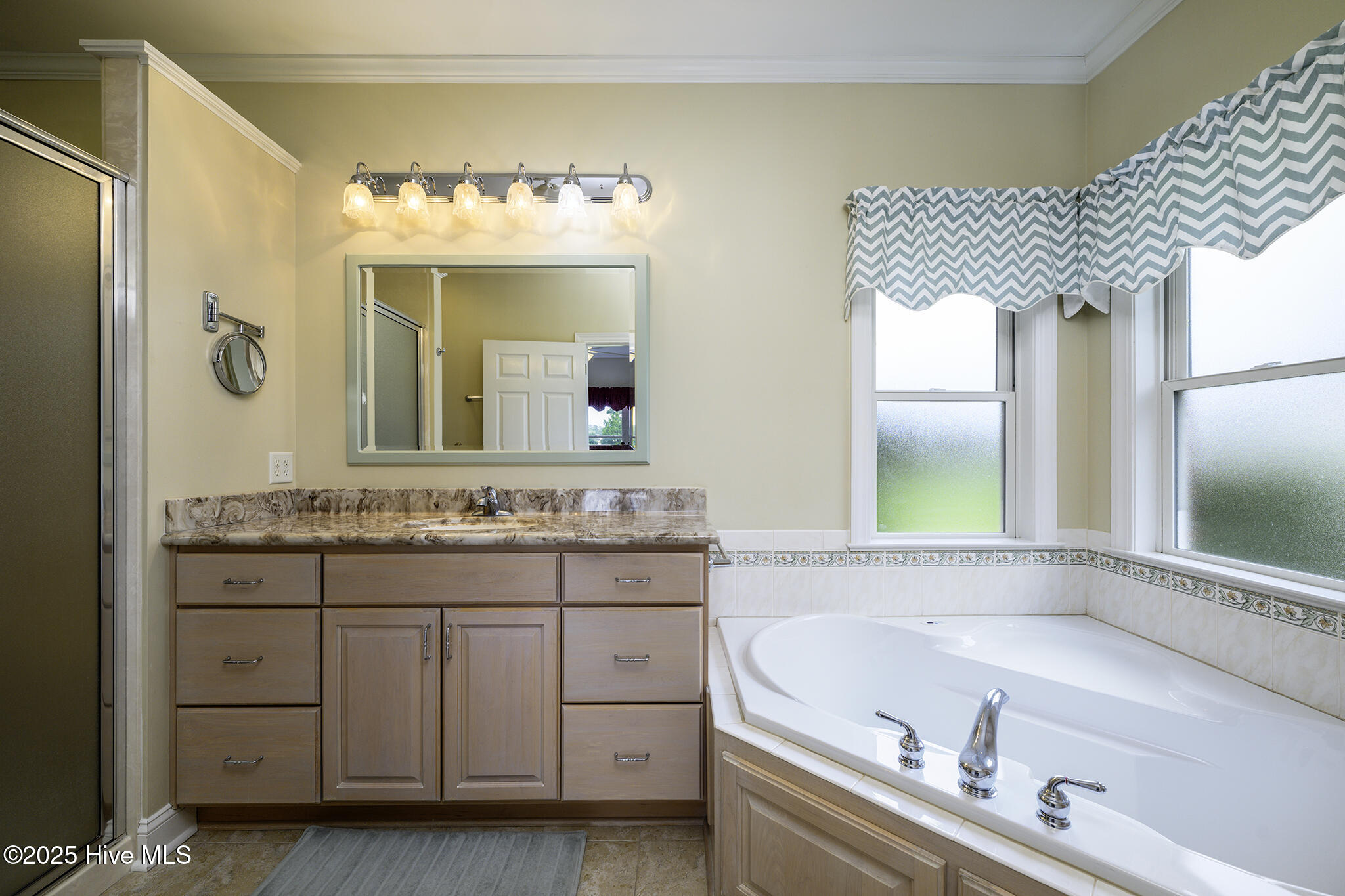 106 Mellen Road New Bern, NC 28562 - Photo 35 of 87 Primary Bathroom