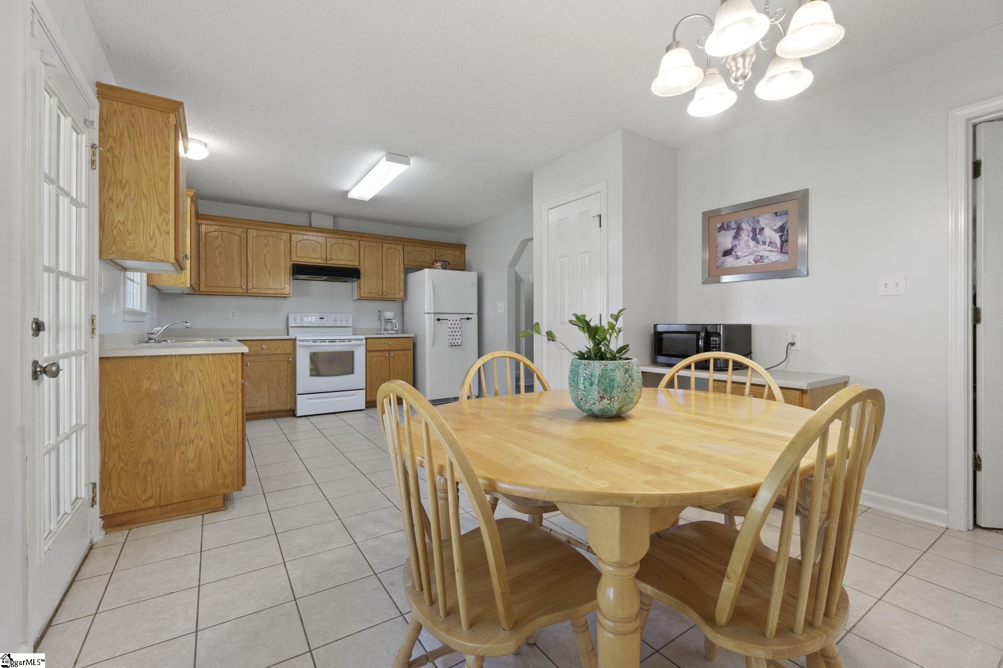 107 B Brock Street Inman, SC 29349 - Photo 8 of 25