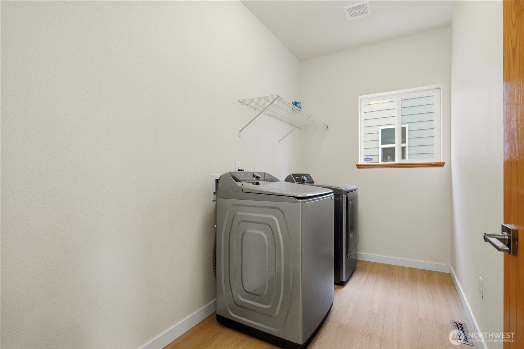 460 Ilwaco Avenue Northeast Renton, WA 98059 - Photo 14 of 16