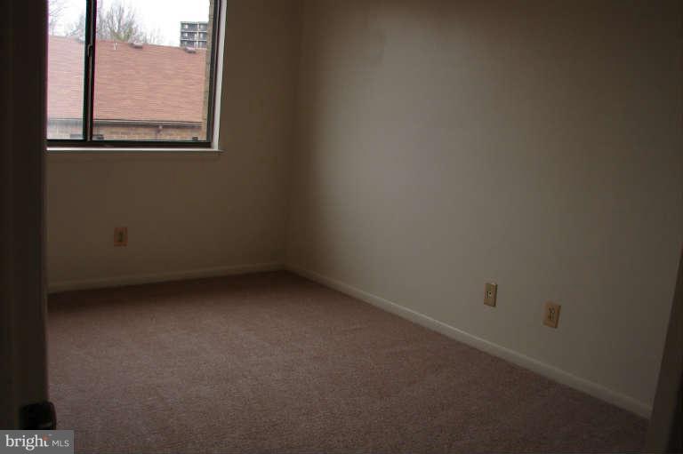 3182 Berry Road Northeast, Unit 28 Washington, DC 20018 - Photo 11 of 13 Bedroom
