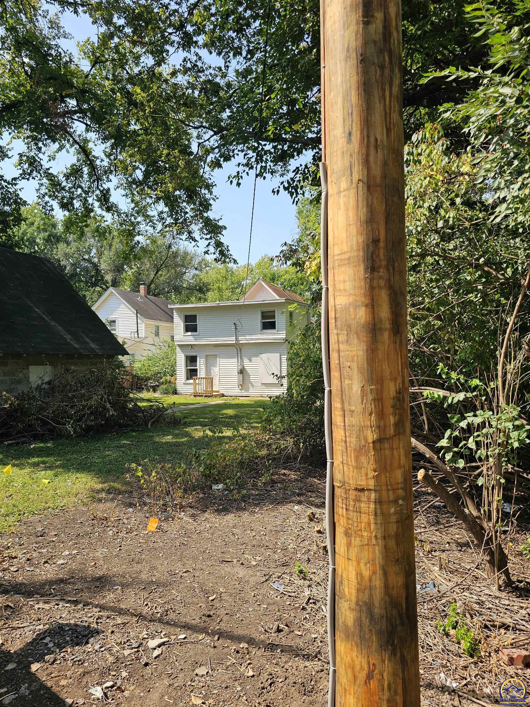 400 Southwest Orchard Street Topeka, KS 66606 - Photo 4 of 7