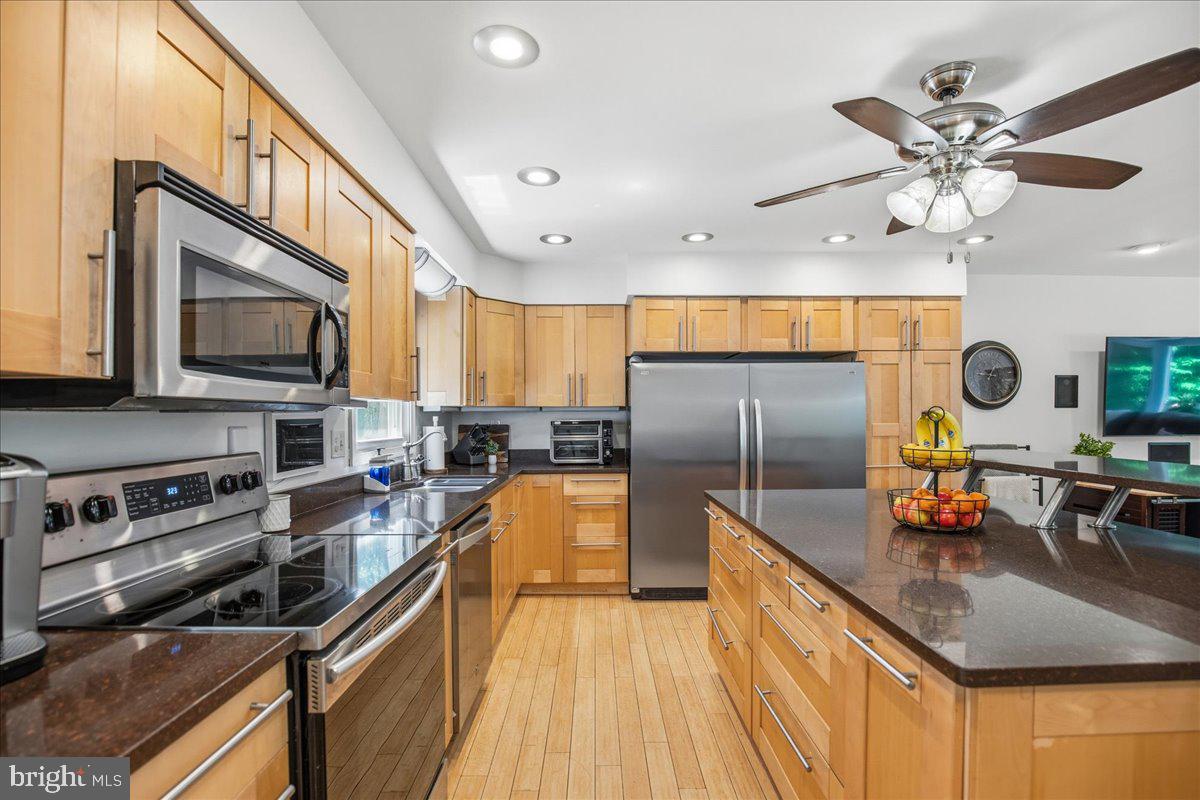 1610 Avery Road Huntingtown, MD 20639 - Photo 10 of 47