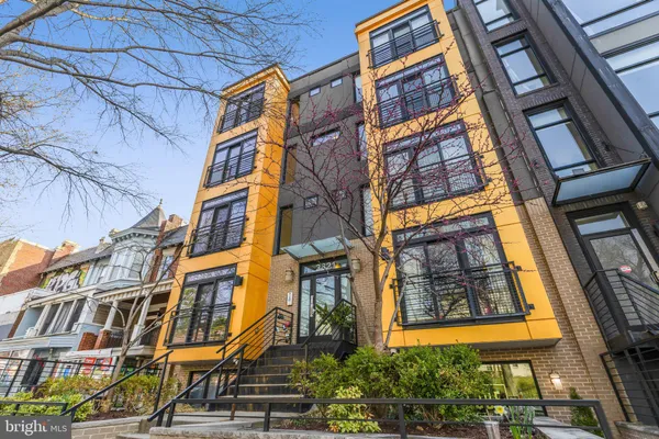 $3,250 | 3821 14th Street Northwest, Unit 2, Washington, DC 20011