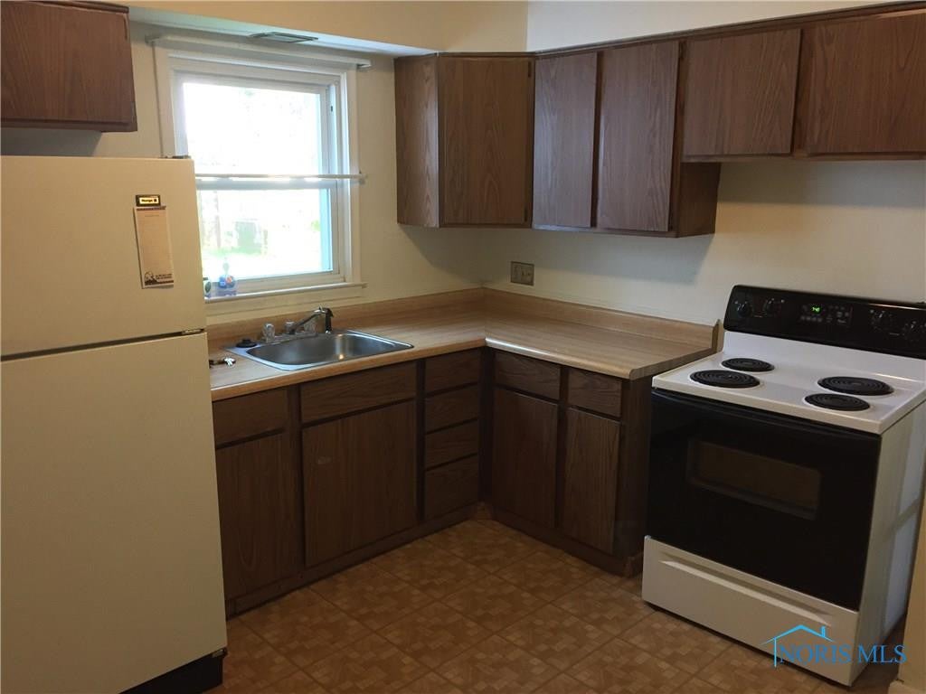 2547 West Laskey Road Toledo, OH 43613 - Photo 6 of 19 Gallery Image 6
