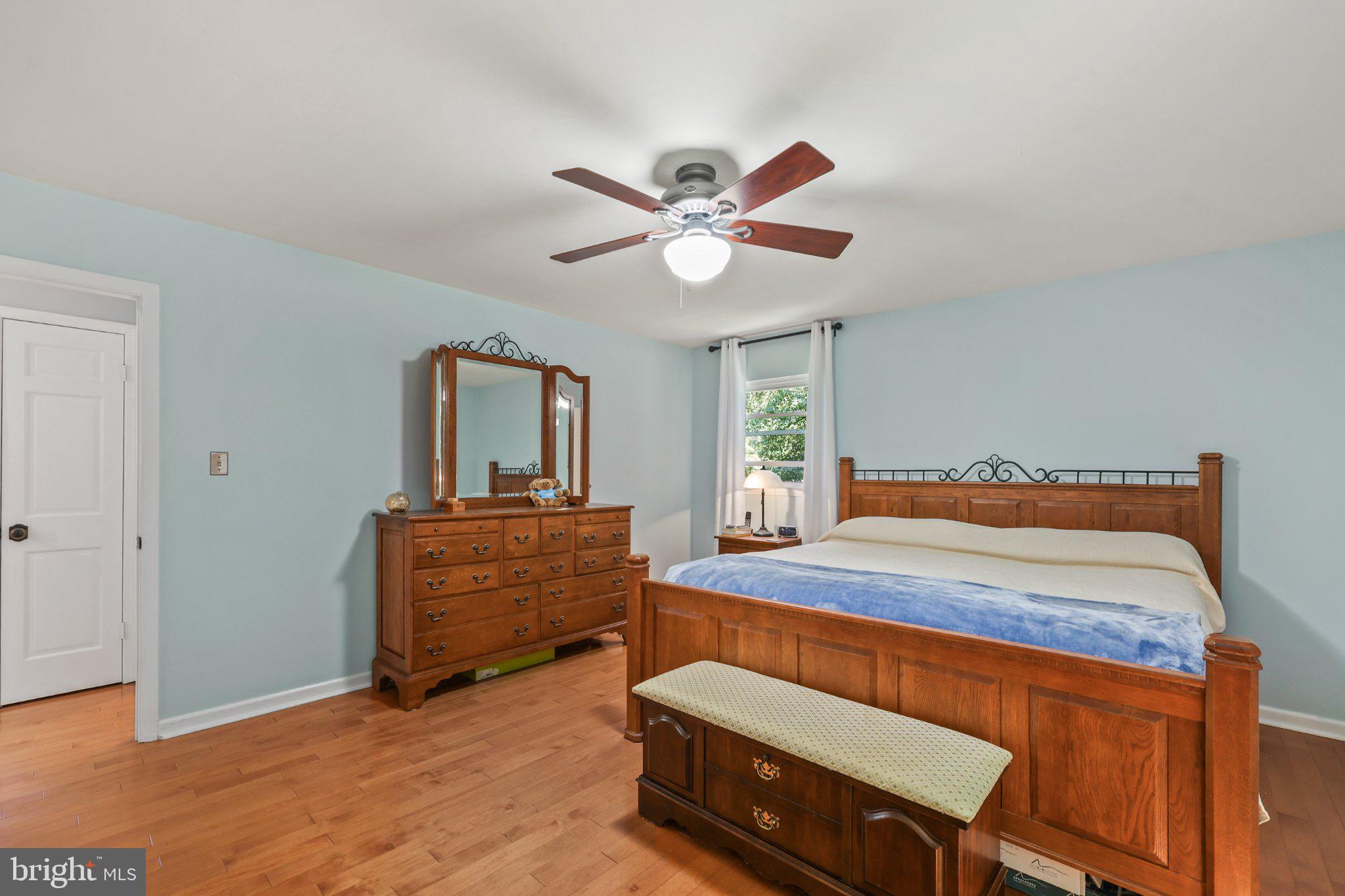 7357 Auburn Mill Road Warrenton, VA 20187 - Photo 10 of 35 Serene bedroom with natural light.