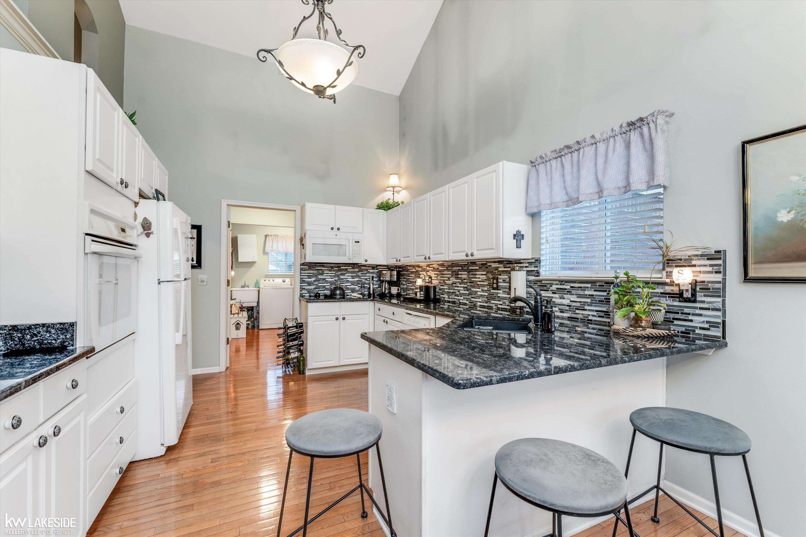 8160 Huntington Ridge Court Washington, MI 48094 - Photo 10 of 44