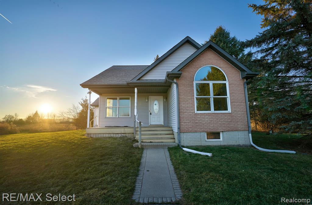 5359 Kelly Road Flint, MI 48504 - Photo 1 of 41