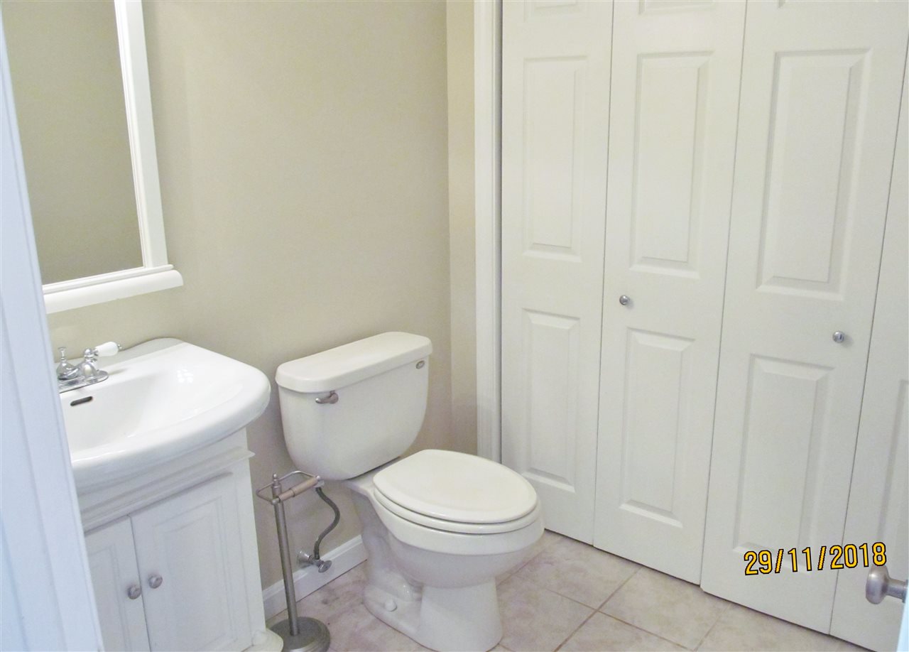 314 Circle Road Manchester, NH 03103 - Photo 8 of 28