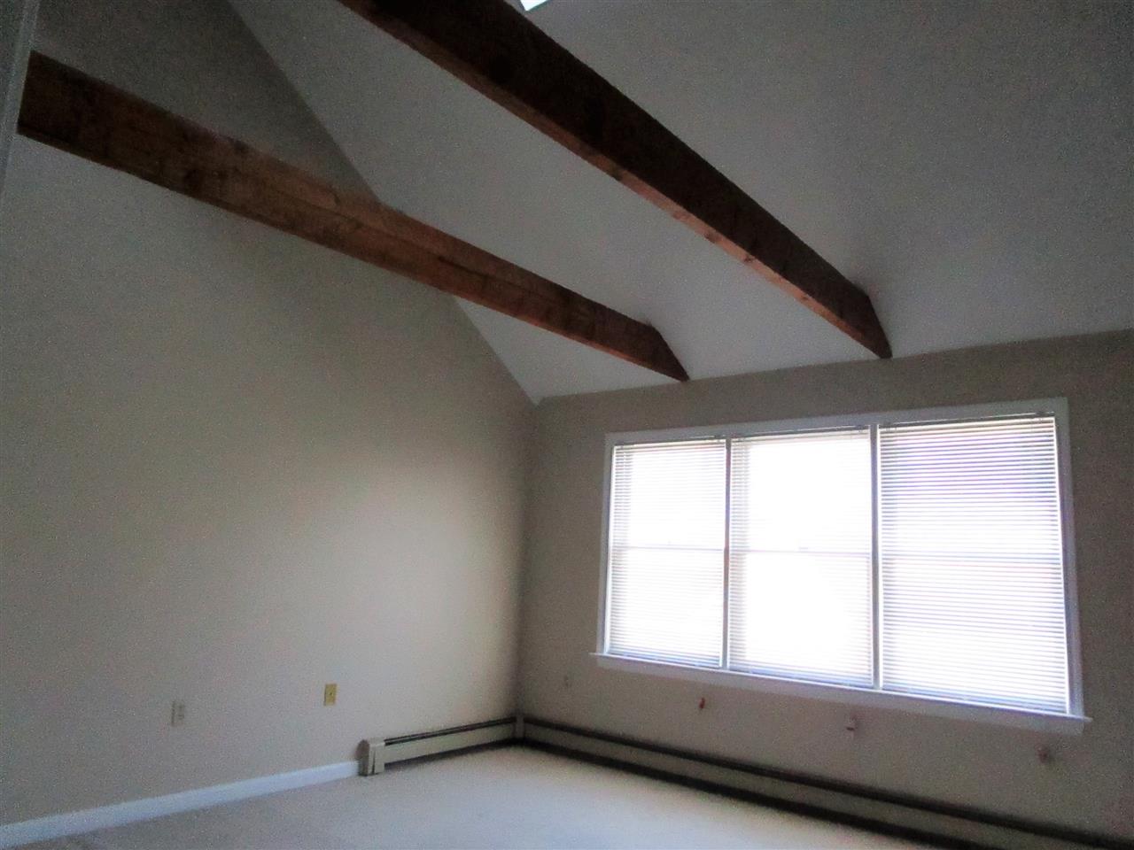 314 Circle Road Manchester, NH 03103 - Photo 9 of 28