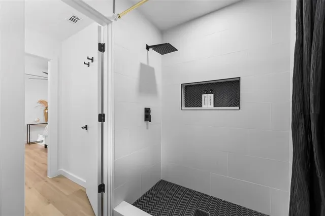 $499,999 | 1954 Chesham Drive, Carrollton, TX 75007