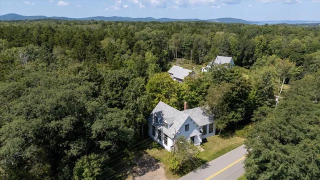 $425,000 | 300 Main Road, Islesboro, ME 04848