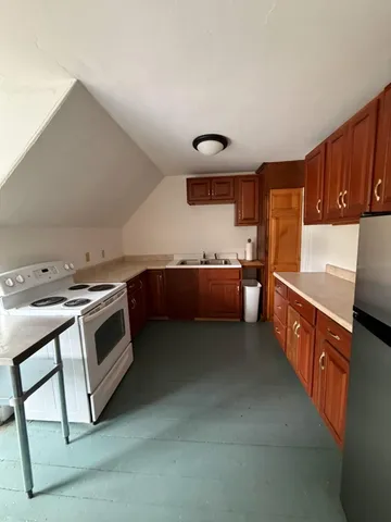 $425,000 | 300 Main Road, Islesboro, ME 04848