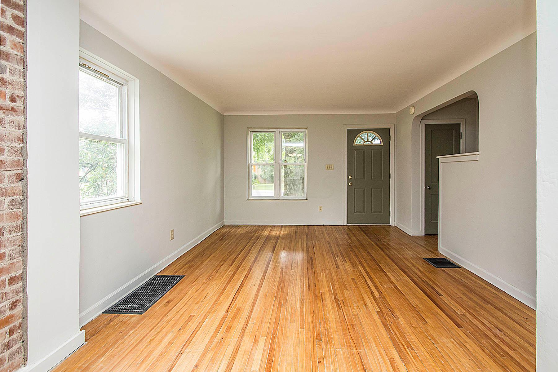 1845 North Star Road Columbus, OH 43212 - Photo 4 of 24