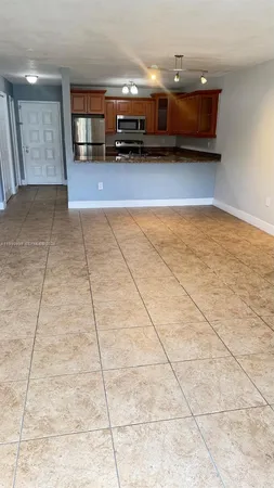 $1,800 | 6980 Northwest 186th Street, Unit 3126, Hialeah, FL 33015