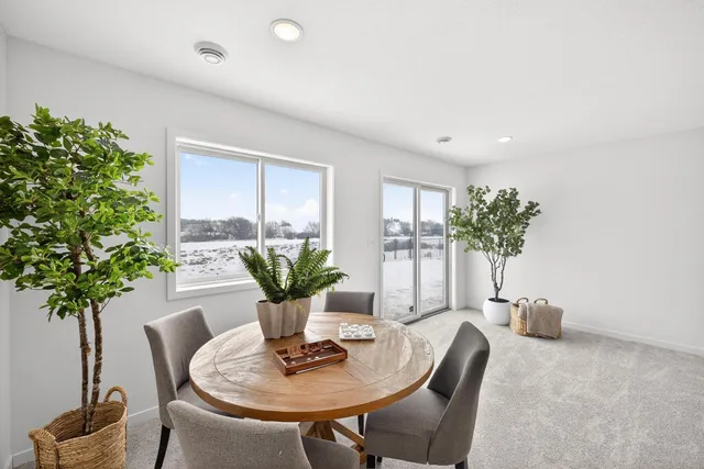 $469,900 | 915 7th Avenue, Wanamingo, MN 55983