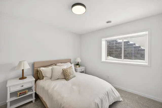 $469,900 | 915 7th Avenue, Wanamingo, MN 55983