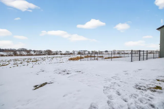 $469,900 | 915 7th Avenue, Wanamingo, MN 55983