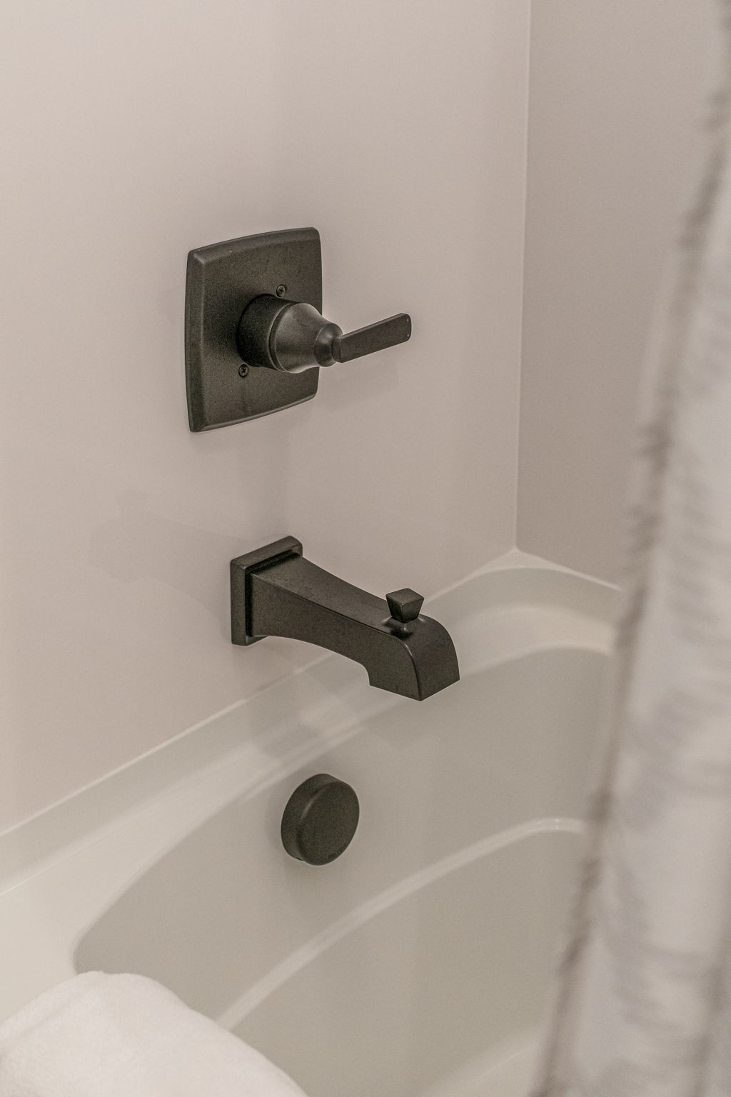 232 Waters Edge Way Tracy City, TN 37387 - Photo 35 of 62 a bathroom with a tub