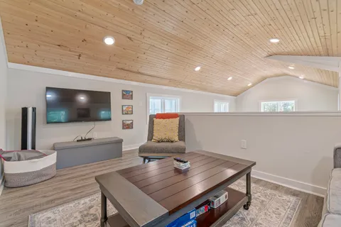 a view of a garden with trees