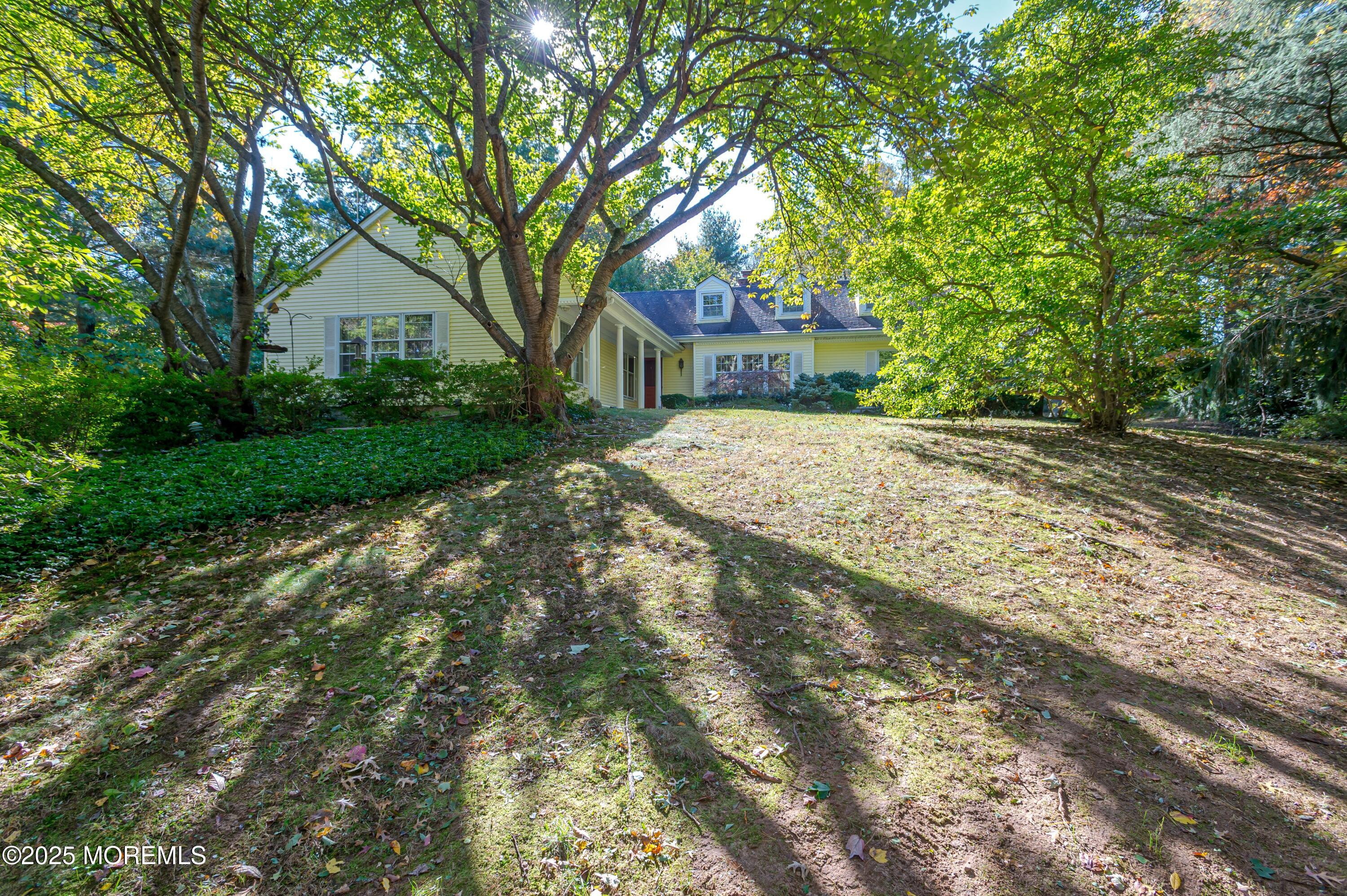 16 Briarhill Road Holmdel, NJ 07733 - Photo 1 of 33 16 BRIAR HILL