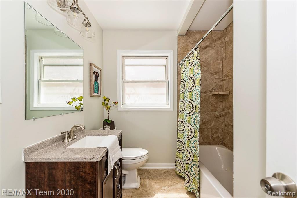 5067 Harvard Road Detroit, MI 48224 - Photo 16 of 25