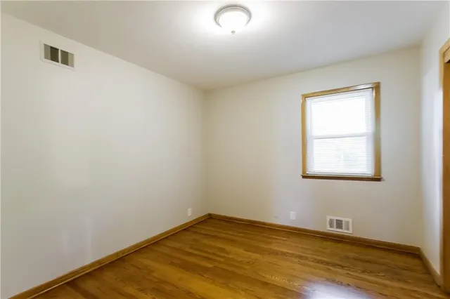 $1,950 | 2301 Northwest 87 Street, Kansas City, MO 64154