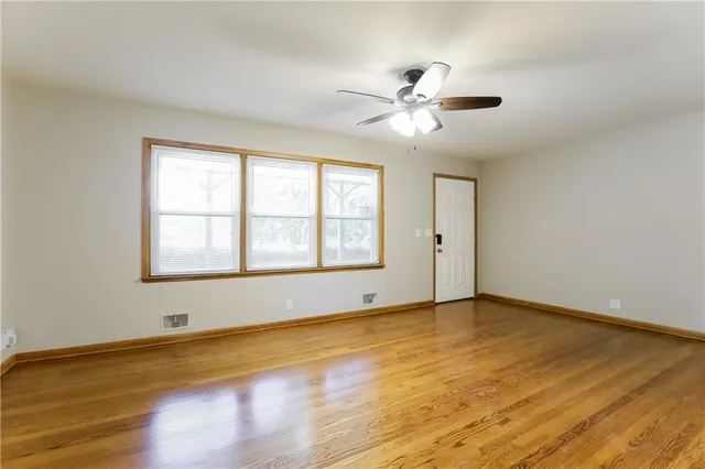 $1,950 | 2301 Northwest 87 Street, Kansas City, MO 64154