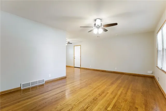 $1,950 | 2301 Northwest 87 Street, Kansas City, MO 64154