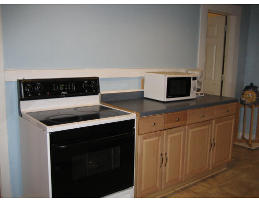 14 Bruce Street Springfield, MA 01119 - Photo 4 of 9
