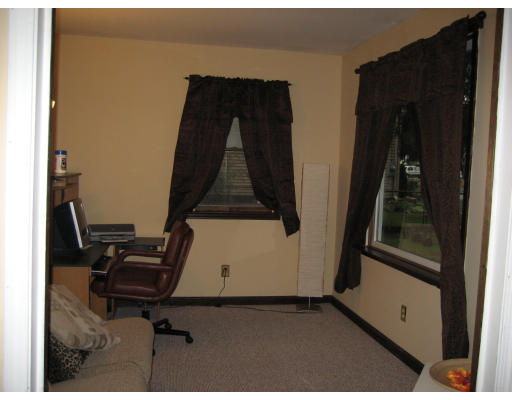 14 Bruce Street Springfield, MA 01119 - Photo 7 of 9