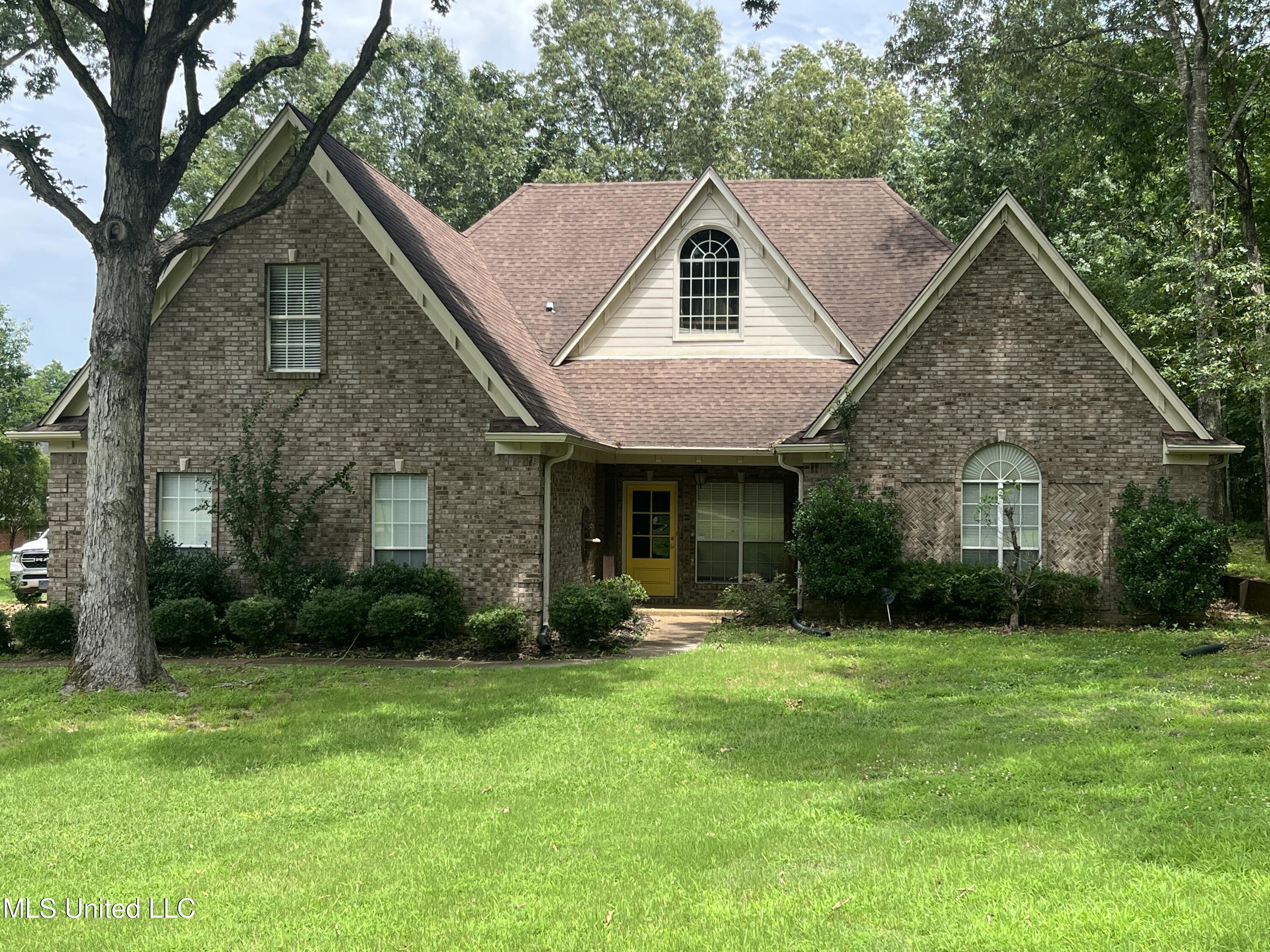 4644 Gwyck Road Olive Branch, MS 38654 - Photo 2 of 30 IMG_9461