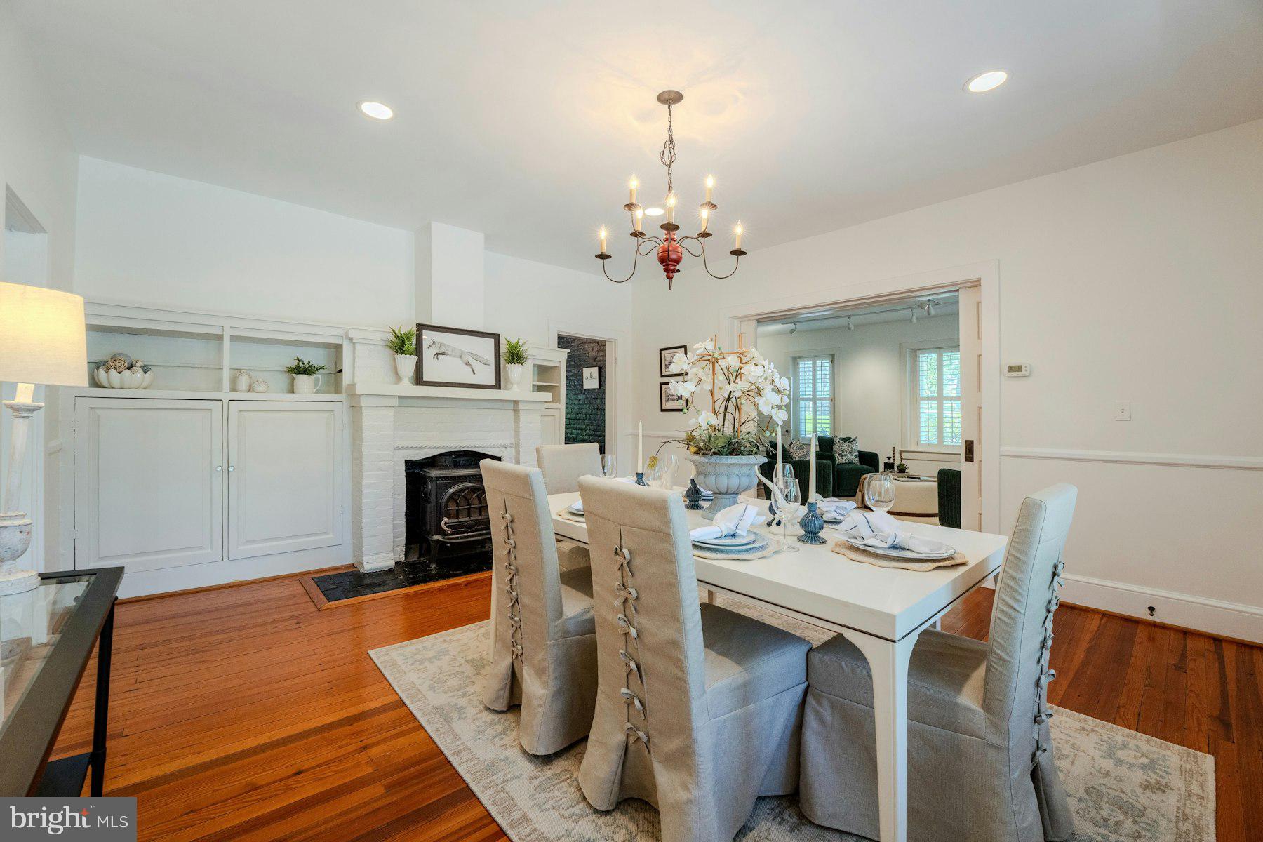 208 Edwards Ferry Road Northeast Leesburg, VA 20176 - Photo 15 of 76