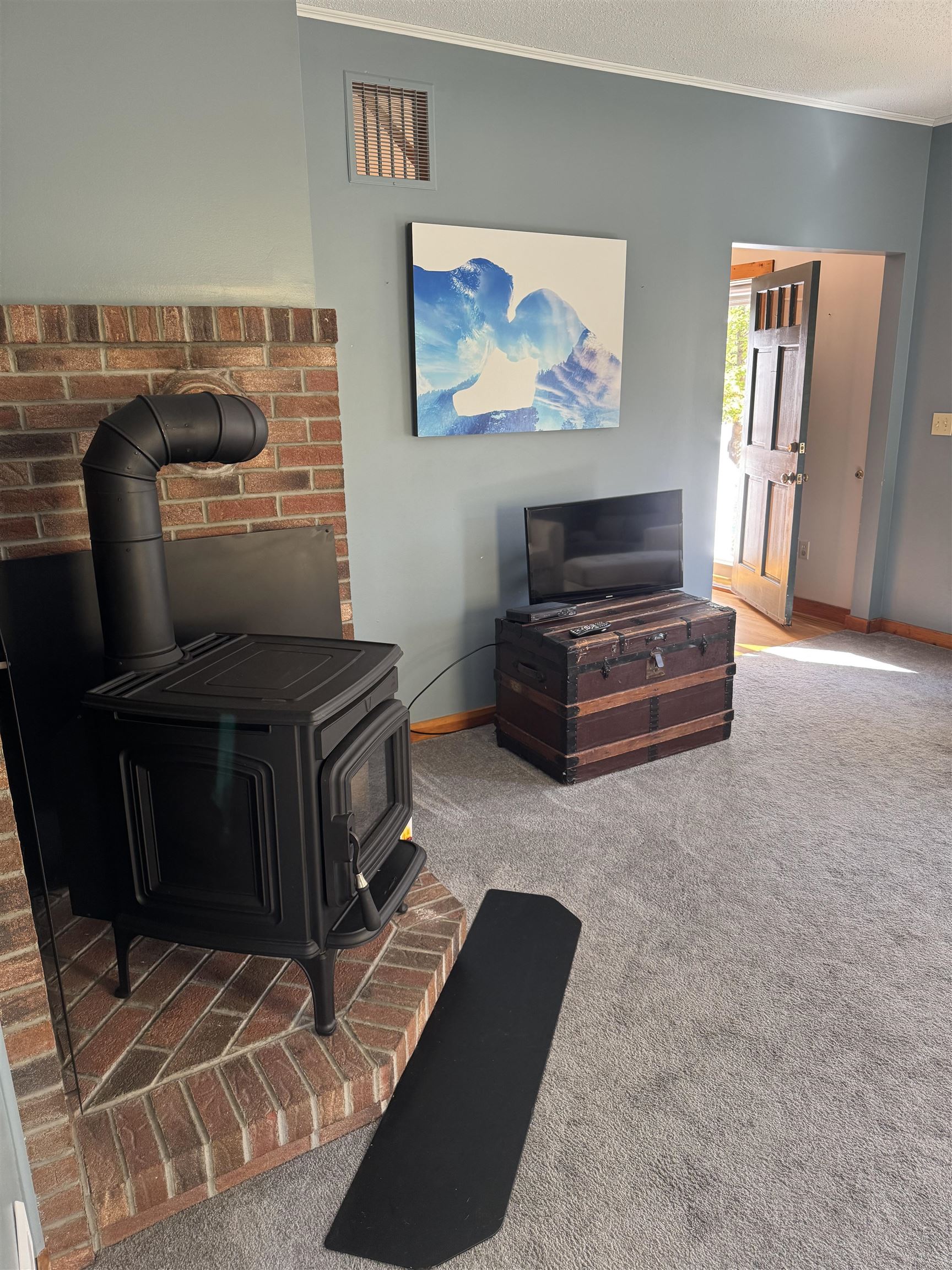 5 Vancor Drive Rockingham, VT 05101 - Photo 5 of 16